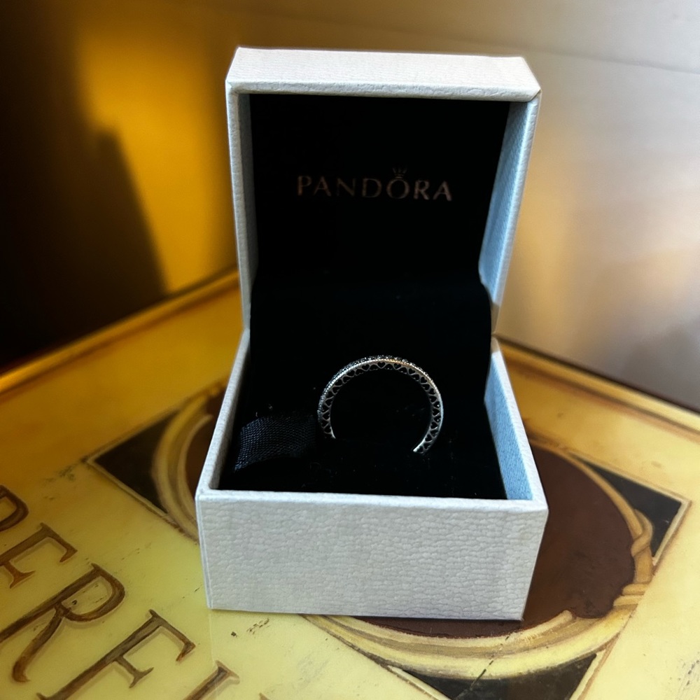 Pandora Ring - Picture 4 of 5